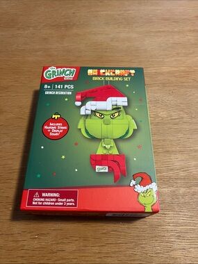 The Grinch Brickcraft Green and Red Brick Building Set